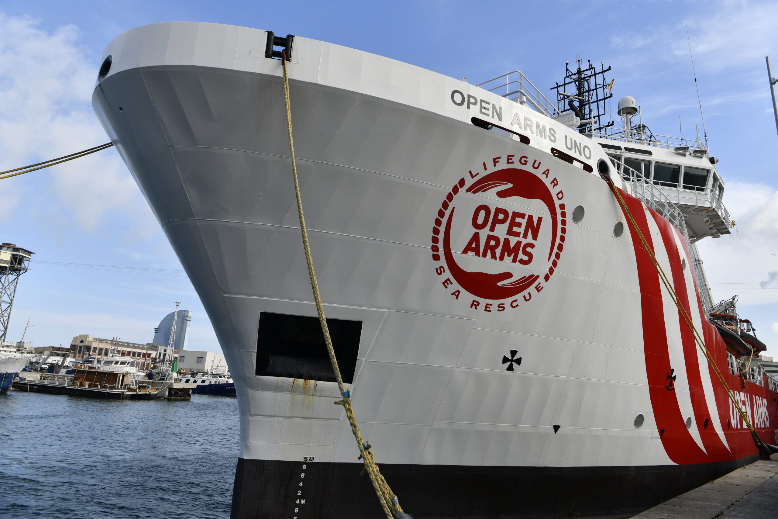 Open Arms presenta su nuevo barco humanitario, el Open Arms Uno ...